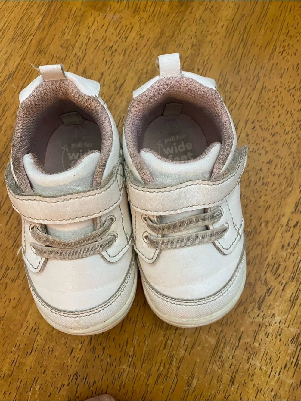 Stride Rite 360 Taye 2.0 shoes… Toddler size 4